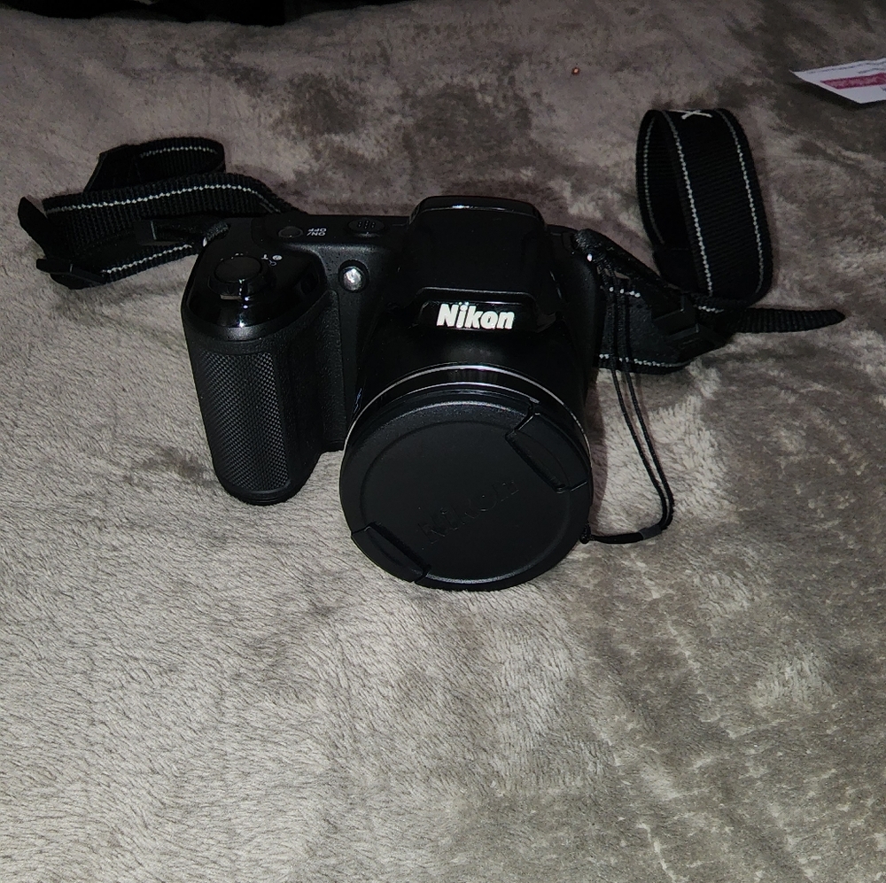 Nikon l320 camera